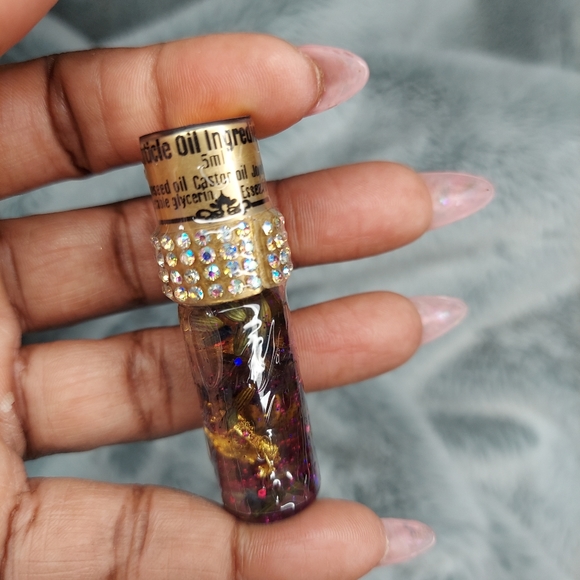 Natural Cuticle Oil Glass Roller - Picture 4 of 16